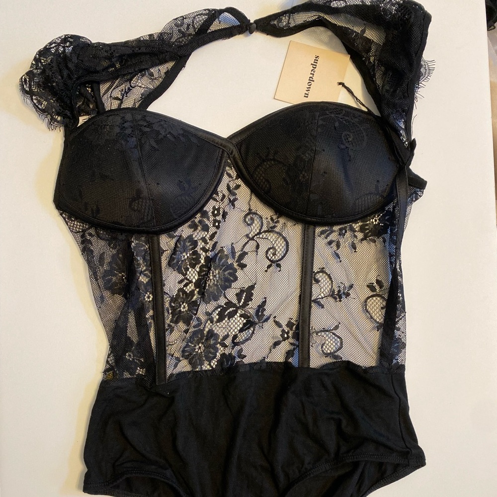 Lace body suit